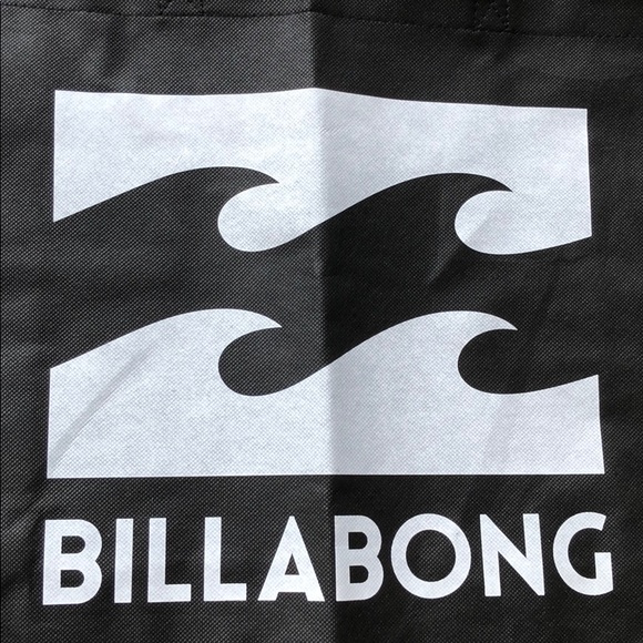 FREE....🔥with large bundle - Picture 2 of 2